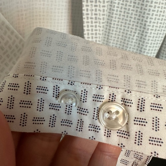 Express Large Mens 16-16 1/2 Fitted White Button Down Long Sleeve Shirt - Picture 3 of 12